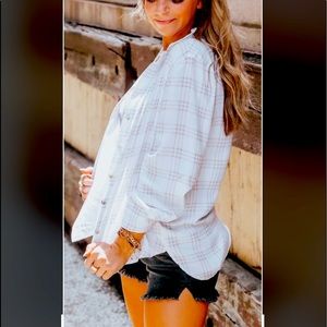 Flannel plaid button up!